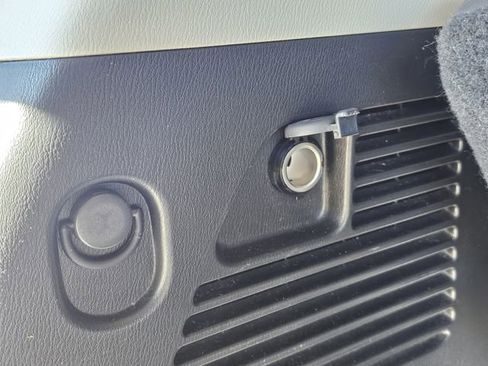 Used 2019 Nissan Armada Platinum w/ Captain's Chairs Package image 31