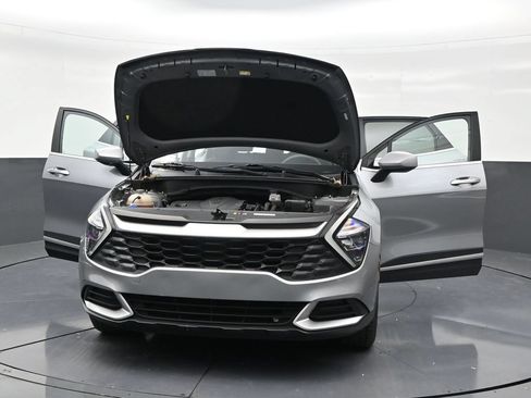 Used 2023 Kia Sportage LX FWD image 33