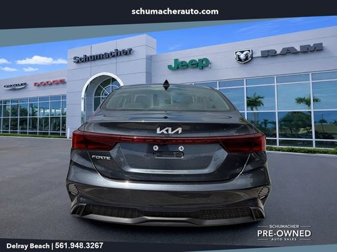 Used 2024 Kia Forte LXS w/ LXS Technology Package FWD image 6