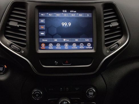 Used 2020 Jeep Cherokee Trailhawk w/ Cold Weather Group AWD/4WD image 25