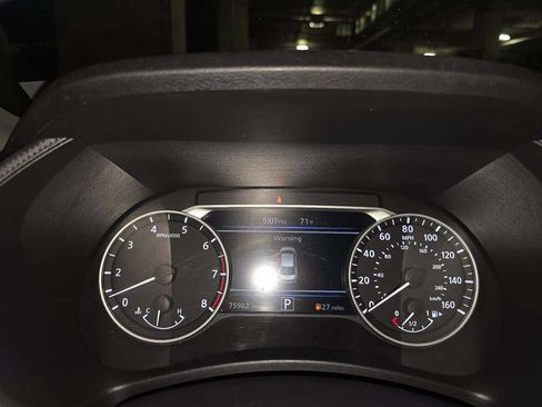 Used 2020 Nissan Sentra SV w/ Lighting Package FWD image 3