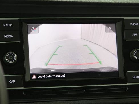 Used 2019 Volkswagen Jetta SE image 12