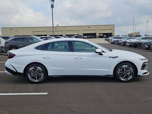 New 2026 Hyundai Sonata SEL image 4