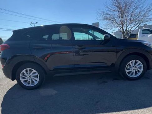 Used 2018 Hyundai Tucson SE image 9