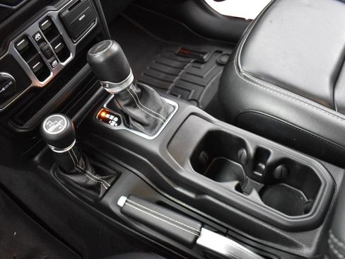 Used 2021 Jeep Gladiator Overland w/ Popular Equipment Package image 23