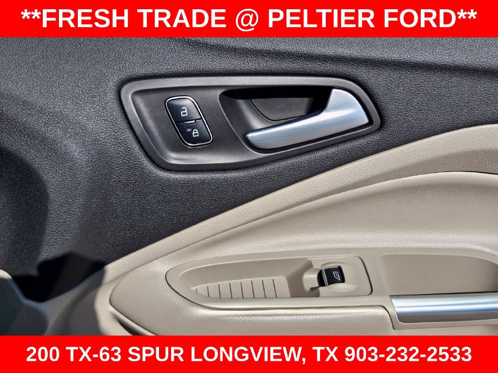 Used 2017 Ford C-MAX Titanium w/ Equipment Group 301A FWD image 13