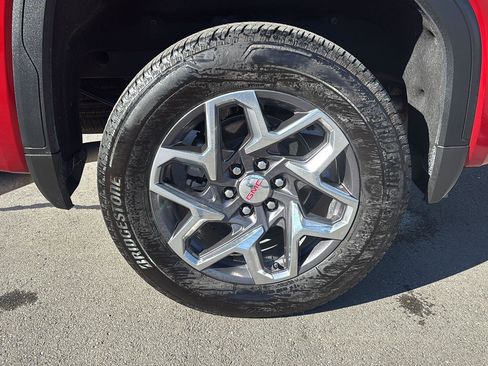 Used 2025 GMC Sierra 1500 SLT w/ SLT Premium Package image 11