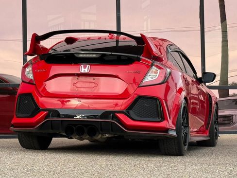 Used 2017 Honda Civic Type R image 11