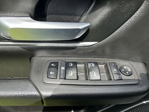 Used 2022 RAM 1500 Big Horn RWD image 15