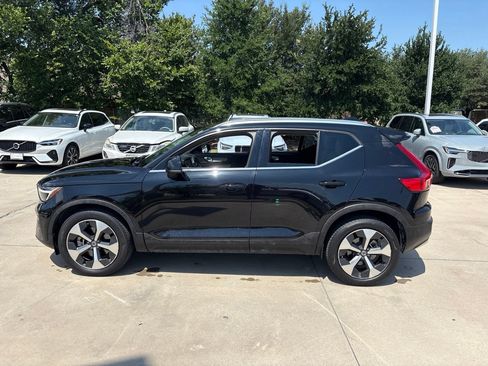 Certified 2023 Volvo XC40 B5 Plus w/ Driver Assist Package AWD/4WD image 8