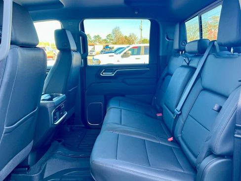 New 2026 GMC Sierra 2500 SLT w/ SLT Premium Package image 12