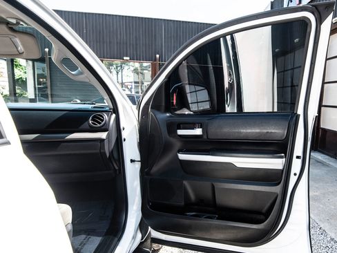 Used 2021 Toyota Tundra SR5 w/ SR5 Leather Package RWD image 32
