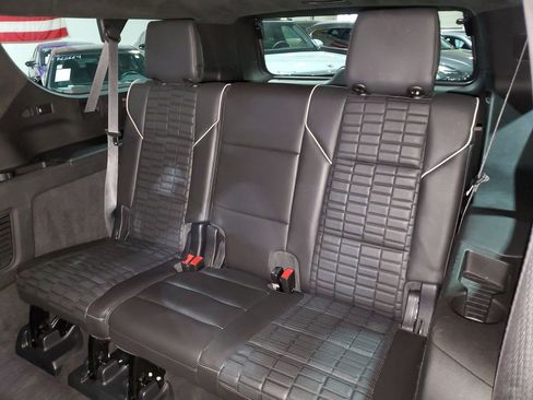Used 2022 Cadillac Escalade ESV Sport Platinum w/ LPO, ONYX Package AWD/4WD image 24