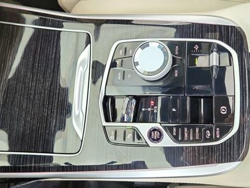 Used 2026 BMW X7 M60i AWD/4WD image 51