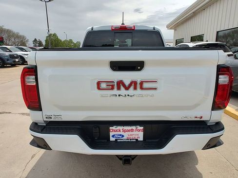 Used 2024 GMC Canyon AT4 w/ AT4 Premium Package AWD/4WD image 5
