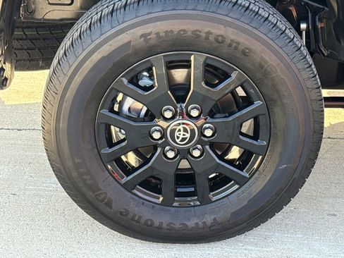 Used 2025 Toyota Tacoma SR5 image 10