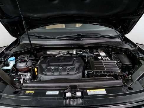 Certified 2023 Volkswagen Tiguan SE FWD image 35