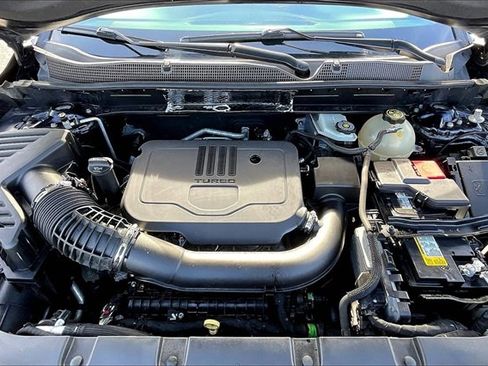 Used 2020 Chevrolet Blazer LT image 9