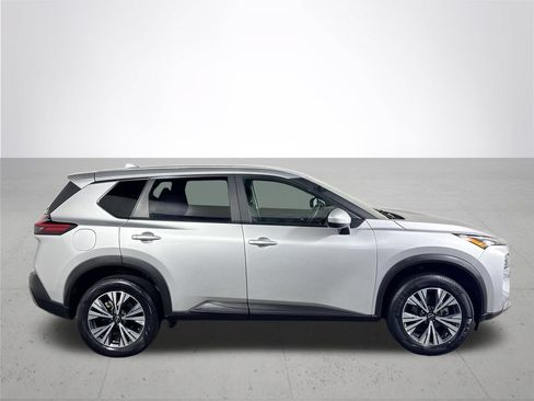 Used 2023 Nissan Rogue SV AWD/4WD image 5