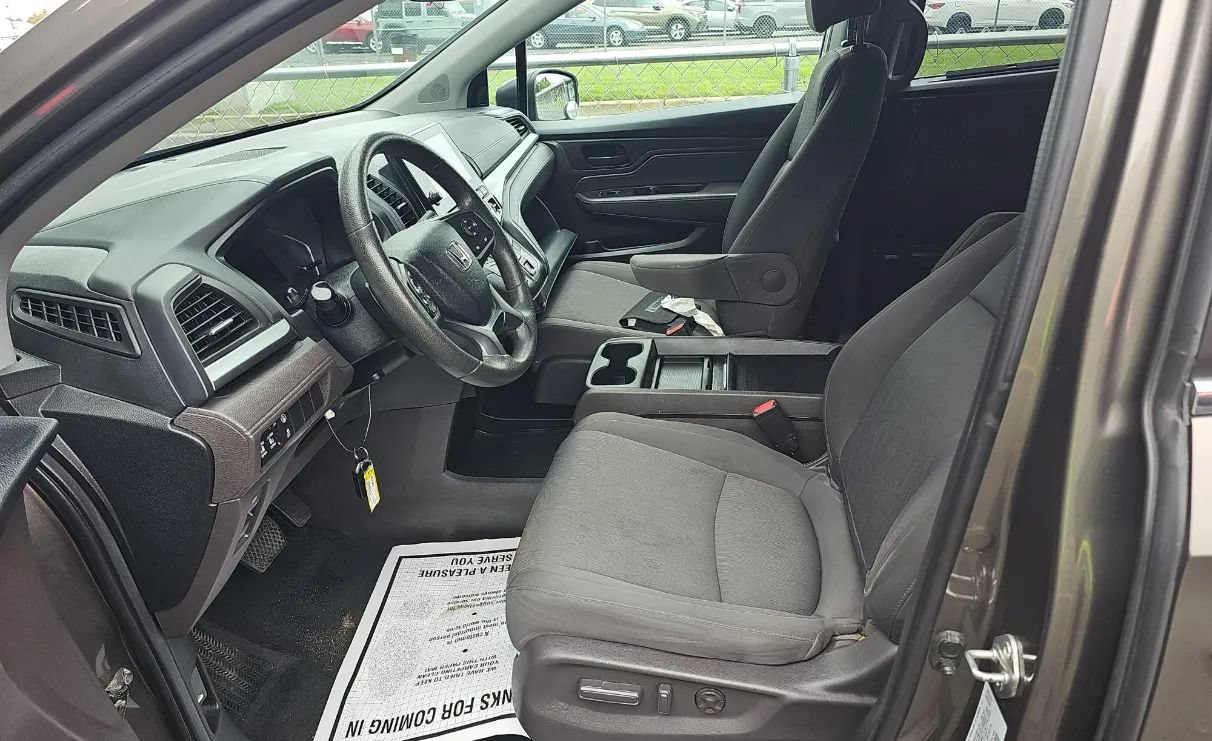 Used 2021 Honda Odyssey EX image 5