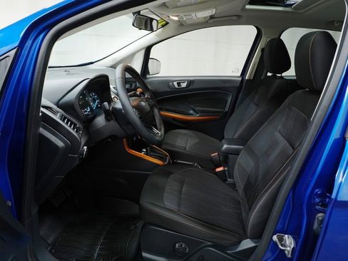 Used 2021 Ford EcoSport SE w/ SE Convenience Package image 9