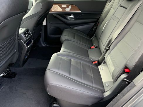 New 2026 Mercedes-Benz GLS 450 4MATIC image 29
