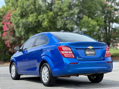 Used 2019 Chevrolet Sonic LT w/ Convenience Package FWD image 7