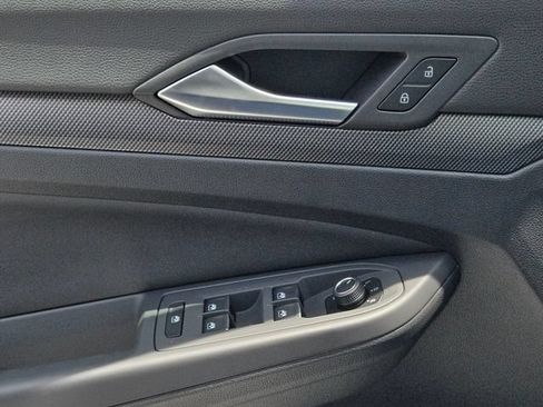 New 2026 Volkswagen GTI SE FWD image 25