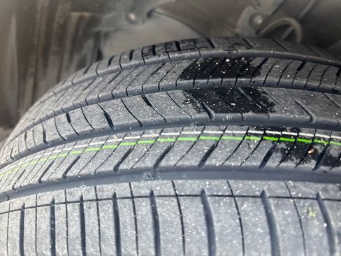 Used 2017 Toyota Avalon XLE Premium image 30