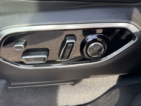 Used 2023 Jeep Grand Cherokee L Summit w/ Advanced Protech Group IV image 29