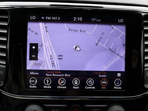 Used 2019 Jeep Grand Cherokee Overland image 25