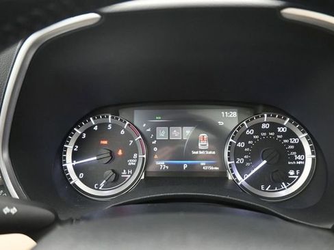 Used 2023 Toyota Highlander XLE FWD image 15