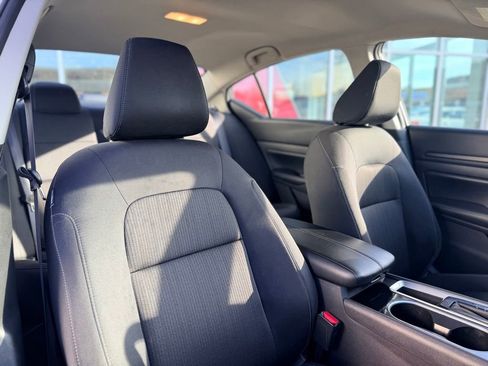 Used 2024 Nissan Altima 2.5 SV image 22