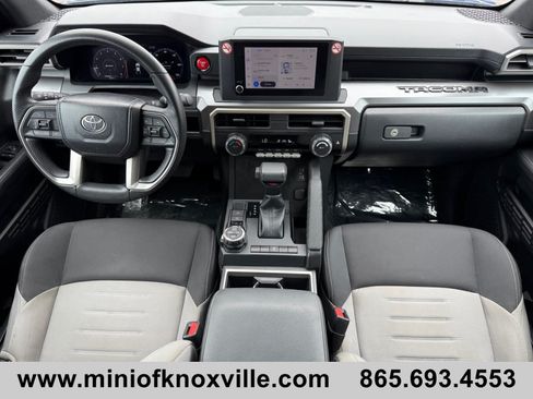 Used 2024 Toyota Tacoma TRD Off-Road AWD/4WD image 20