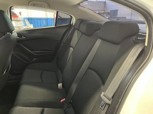 Used 2014 MAZDA MAZDA3 i Sport FWD image 18