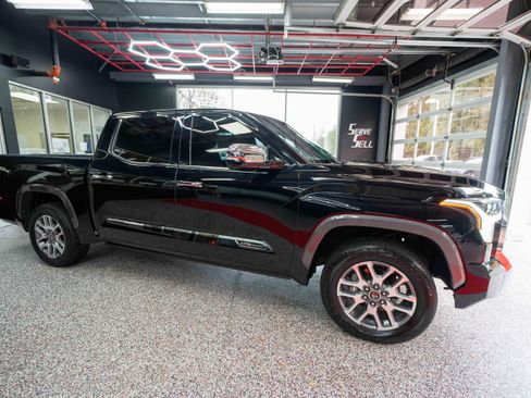 Used 2023 Toyota Tundra 1794 Edition image 5