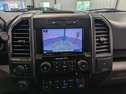 Used 2019 Ford F150 XLT w/ Equipment Group 302A Luxury AWD/4WD image 20