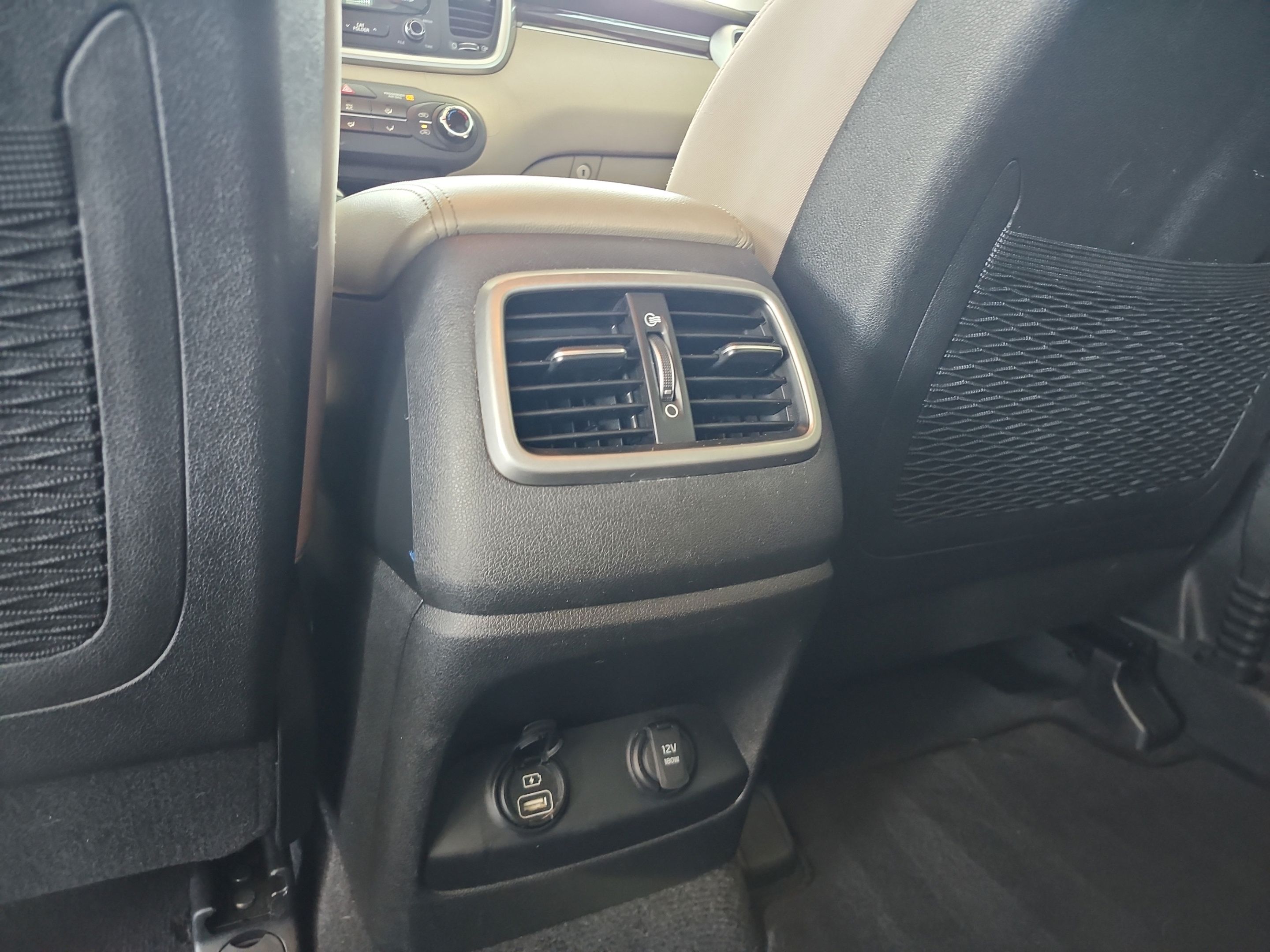 Used 2016 Kia Sorento FWD image 18