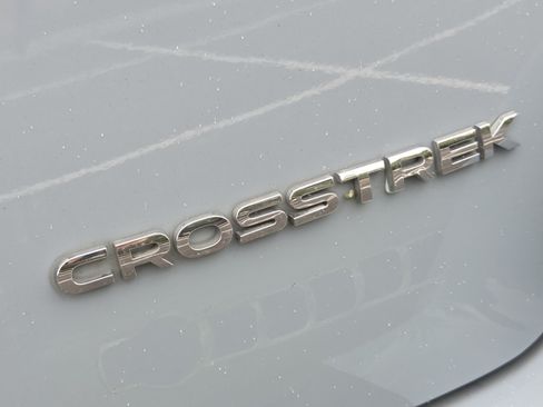 Used 2020 Subaru Crosstrek 2.0i Premium w/ Moonroof Package 2 AWD/4WD image 17