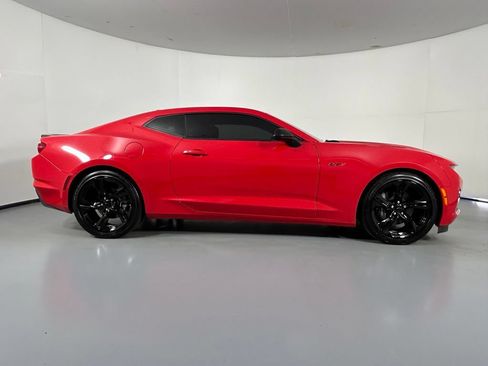 Used 2024 Chevrolet Camaro LT RWD image 9