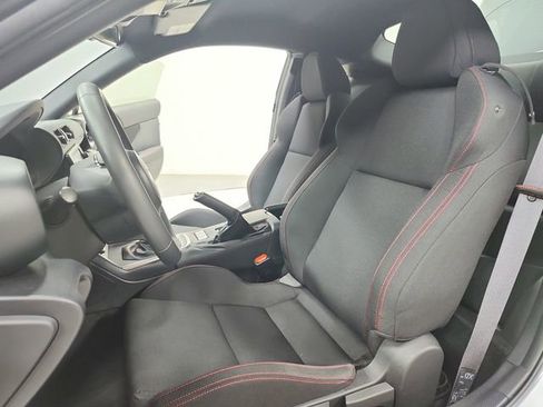 Used 2024 Subaru BRZ Premium RWD image 19