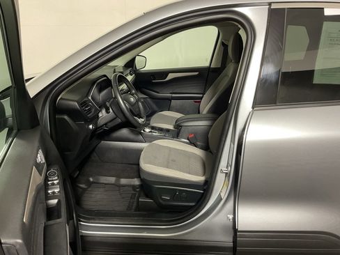 Used 2022 Ford Escape SE w/ Cold Weather Package AWD/4WD image 21
