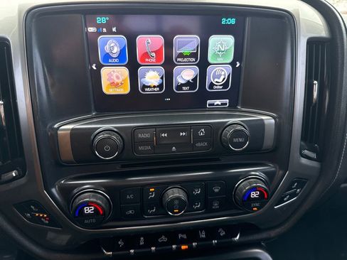 Used 2018 Chevrolet Silverado 2500 LTZ w/ Vortec Plus Package image 18