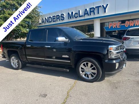 Used 2017 Chevrolet Silverado 1500 High Country RWD image 2