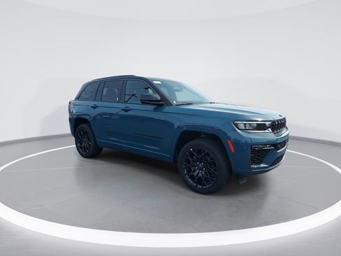 New 2026 Jeep Grand Cherokee Summit w/ Obsidian Package image 2
