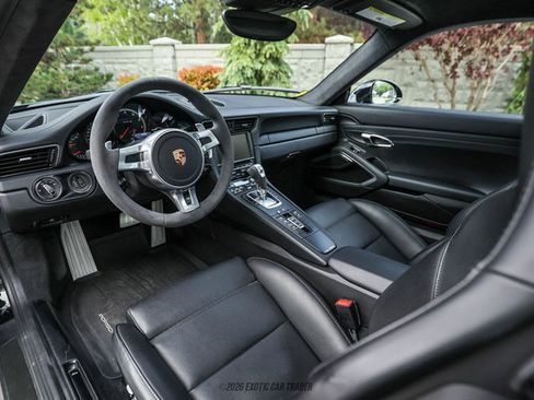Used 2014 Porsche 911 Turbo S image 60