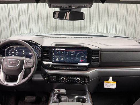 Used 2026 GMC Sierra 1500 SLT AWD/4WD image 36