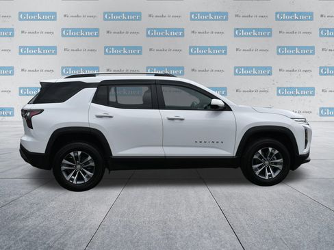 Used 2025 Chevrolet Equinox LT w/ Safety and Technology Package FWD image 4