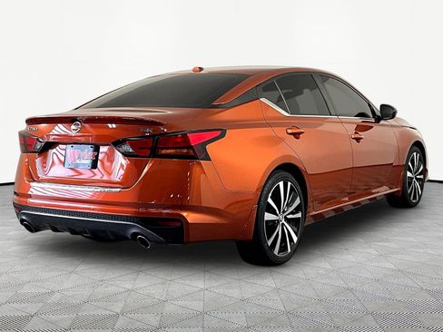 Used 2022 Nissan Altima 2.5 SR FWD image 6