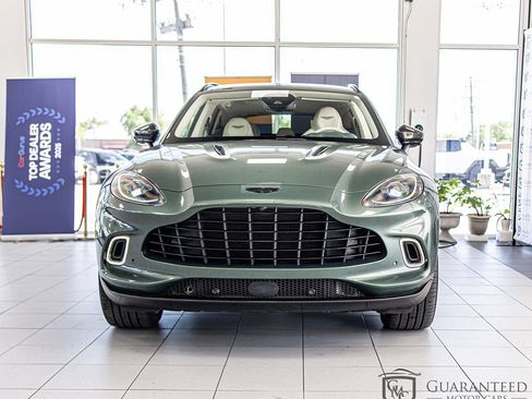 Used 2021 Aston Martin DBX AWD/4WD image 2